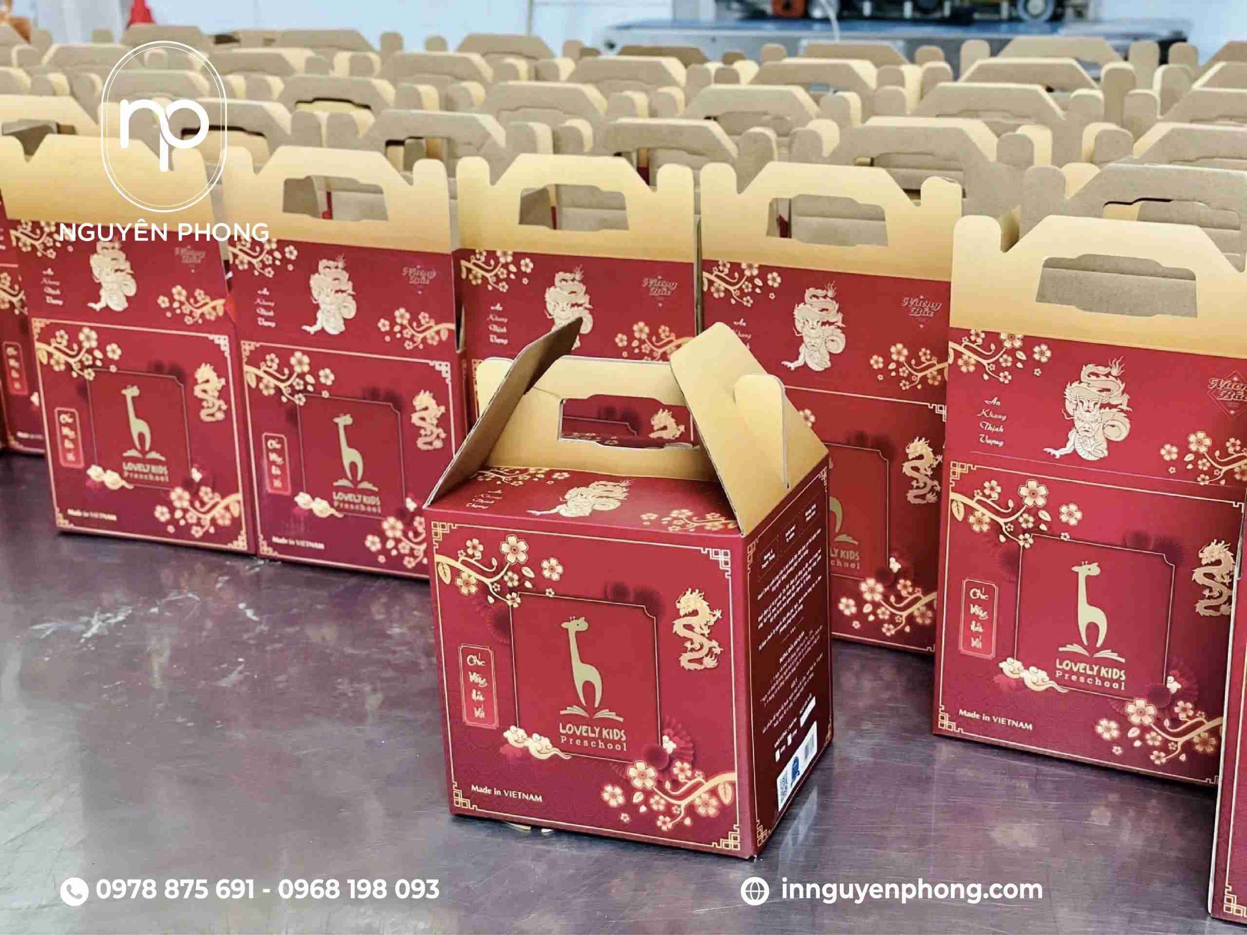 Thiết kế hộp bánh chưng đẹp mắt nâng tầm quà biếu